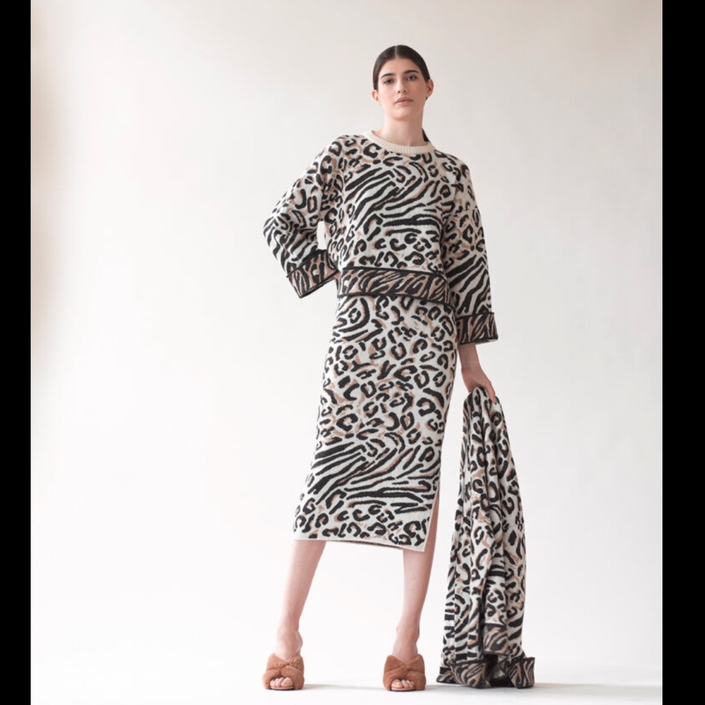 Eleven Six cheetah print sweater skirt